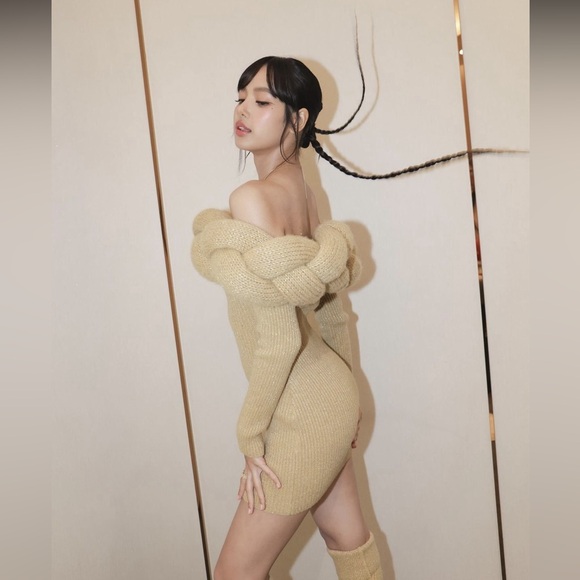 Off-Shoulder Knit Dress - Picture 2 of 4